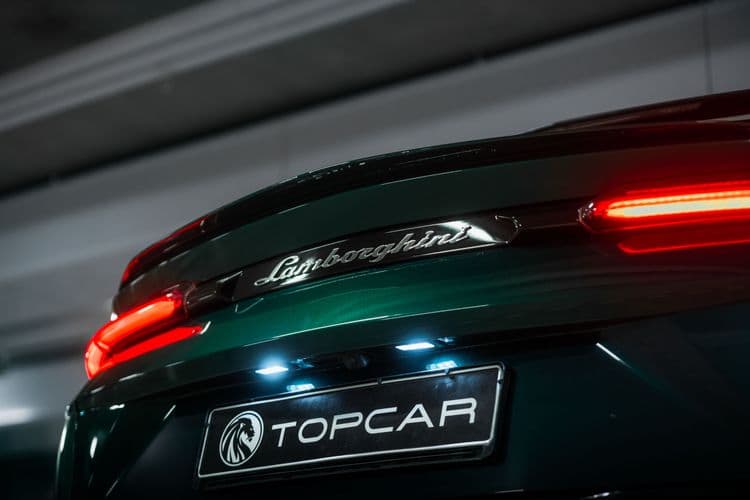 Аренда Lamborghini Urus на сутки — экстерьер автомобиля в Москве