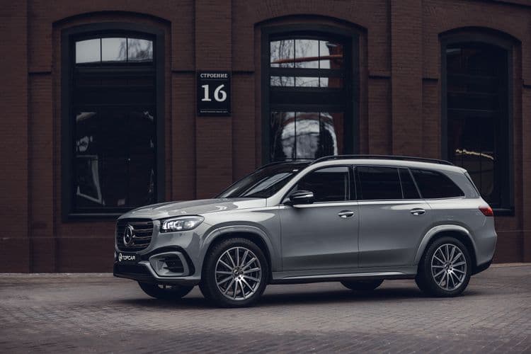 Прокат Mercedes-Benz GLS450 D в Москве посуточно