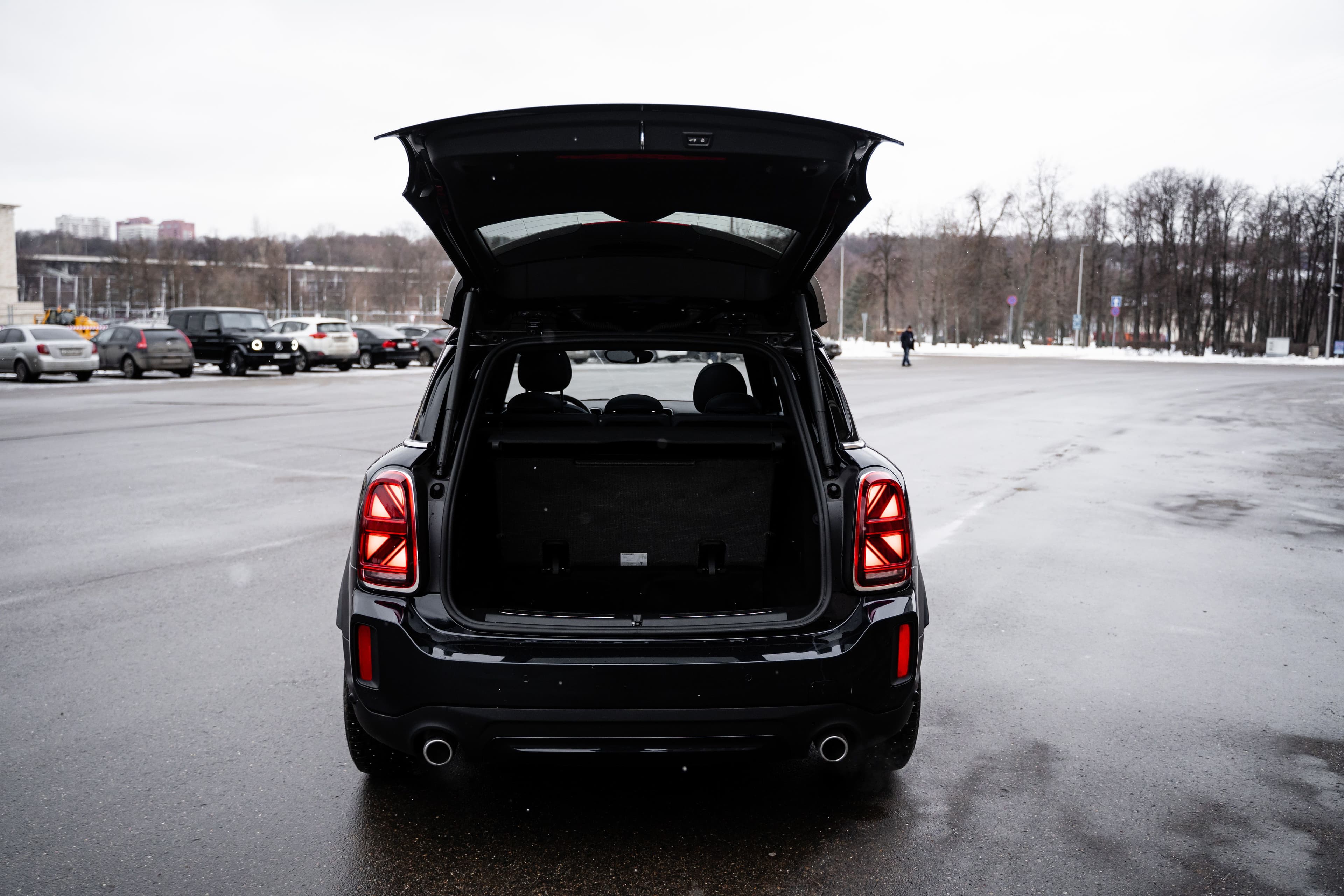 Аренда CountryMan Cooper S в Москве без водителя посуточно.