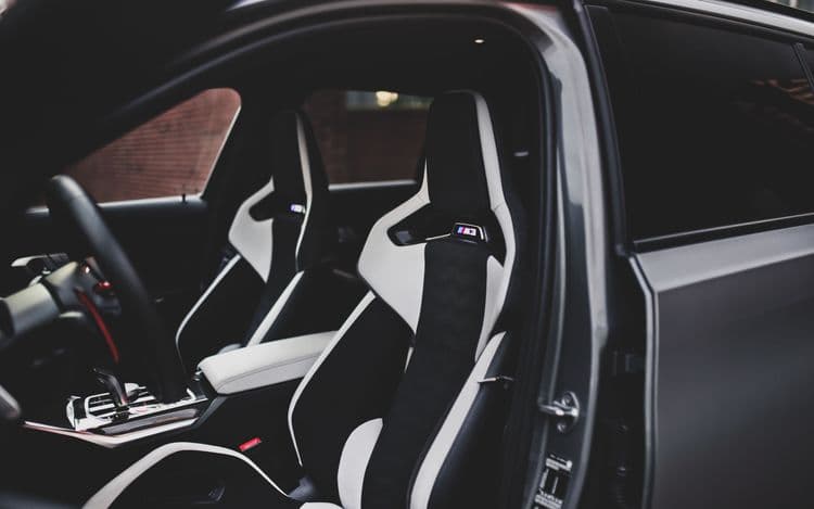 Премиальный салон BMW M3 Touring xDrive