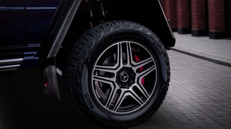 Колесные диски Mercedes G500 4x4 крупным планом
